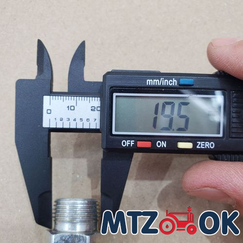 Капот МТЗ 892 в сборе (без боковин) (собств. пр-во) 90-8402020 Капот МТЗ 892 в сборе (без боковин) (собств. пр-во) 90-8402020