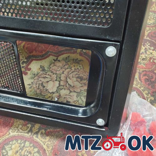 Капот МТЗ 892 в сборе (без боковин) (собств. пр-во) 90-8402020 Капот МТЗ 892 в сборе (без боковин) (собств. пр-во) 90-8402020