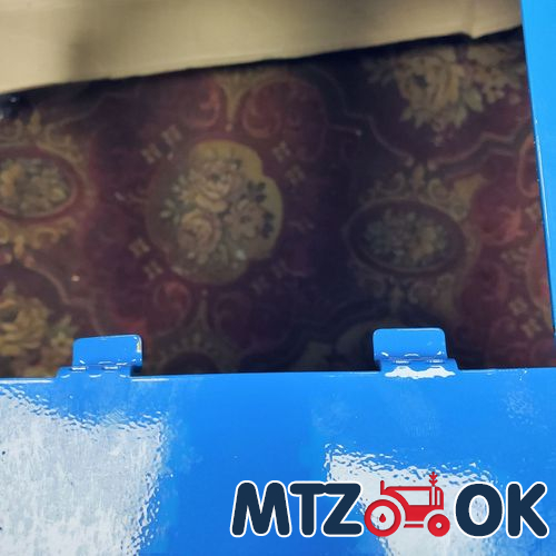 Капот МТЗ 892 в сборе (без боковин) (собств. пр-во) 90-8402020 Капот МТЗ 892 в сборе (без боковин) (собств. пр-во) 90-8402020