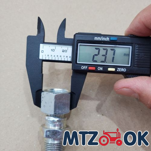 Капот МТЗ 892 в сборе (без боковин) (собств. пр-во) 90-8402020 Капот МТЗ 892 в сборе (без боковин) (собств. пр-во) 90-8402020