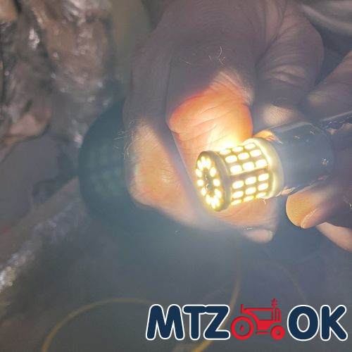 Полочка ручки двери МТЗ УК правая в сборе (прикуриватель. USB-зарядка. держатель телефона) (пластик) 80-6708600-П-СБ Полочка ручки двери МТЗ УК правая в сборе (прикуриватель. USB-зарядка. держатель телефона) (пластик) 80-6708600-П-СБ