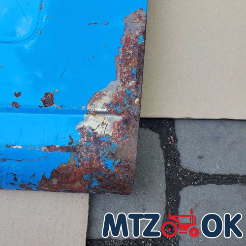 Капот МТЗ 892 в сборе (без боковин) (собств. пр-во) 90-8402020 Капот МТЗ 892 в сборе (без боковин) (собств. пр-во) 90-8402020