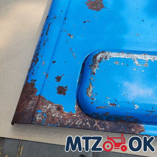 Капот МТЗ 892 в сборе (без боковин) (собств. пр-во) 90-8402020 Капот МТЗ 892 в сборе (без боковин) (собств. пр-во) 90-8402020