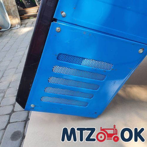 Капот МТЗ 892 в сборе (без боковин) (собств. пр-во) 90-8402020 Капот МТЗ 892 в сборе (без боковин) (собств. пр-во) 90-8402020