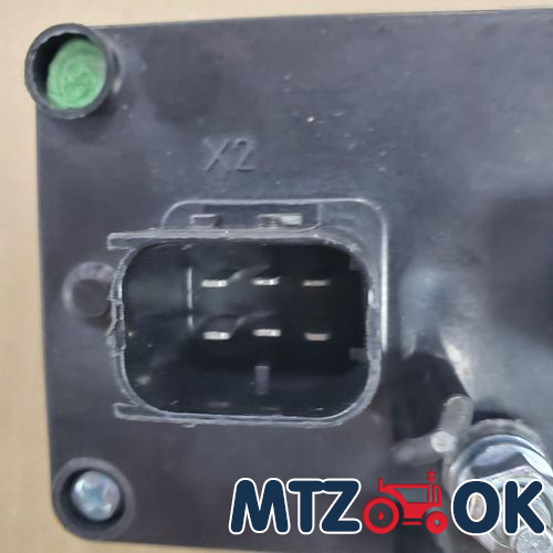 Полочка ручки двери МТЗ УК правая в сборе (прикуриватель. USB-зарядка. держатель телефона) (пластик) 80-6708600-П-СБ Полочка ручки двери МТЗ УК правая в сборе (прикуриватель. USB-зарядка. держатель телефона) (пластик) 80-6708600-П-СБ