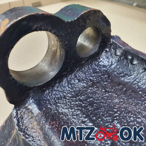 Капот МТЗ 892 в сборе (без боковин) (собств. пр-во) 90-8402020 Капот МТЗ 892 в сборе (без боковин) (собств. пр-во) 90-8402020