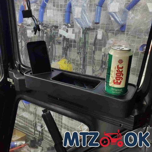 Полочка ручки двери МТЗ УК правая (голая) (пластик) 80-6708600-П Полочка ручки двери МТЗ УК правая (голая) (пластик) 80-6708600-П