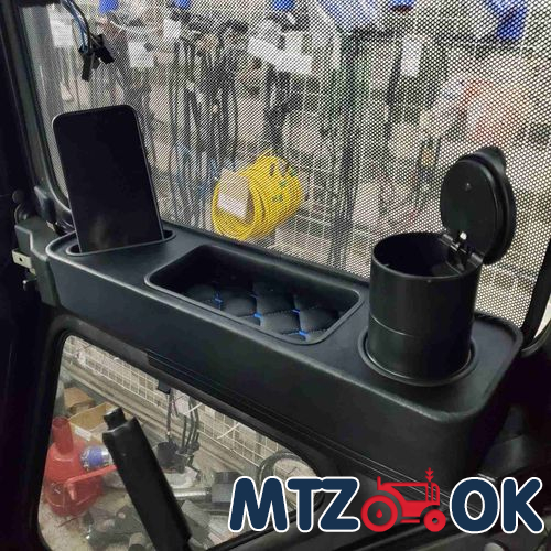 Полочка ручки двери МТЗ УК правая (голая) (пластик) 80-6708600-П Полочка ручки двери МТЗ УК правая (голая) (пластик) 80-6708600-П