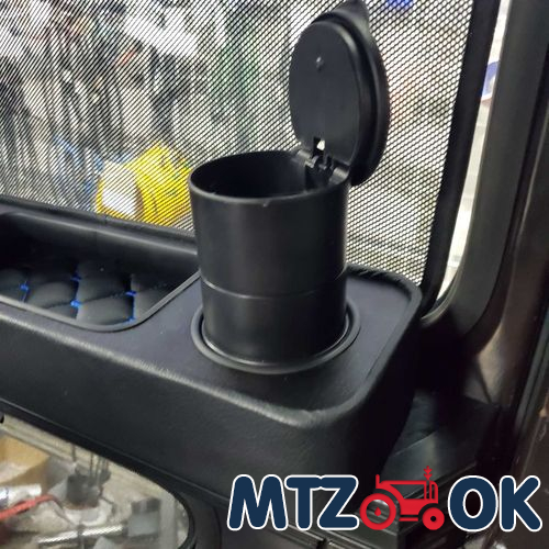 Полочка ручки двери МТЗ УК правая (голая) (пластик) 80-6708600-П Полочка ручки двери МТЗ УК правая (голая) (пластик) 80-6708600-П