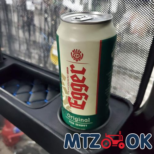 Полочка ручки двери МТЗ УК правая (голая) (пластик) 80-6708600-П Полочка ручки двери МТЗ УК правая (голая) (пластик) 80-6708600-П