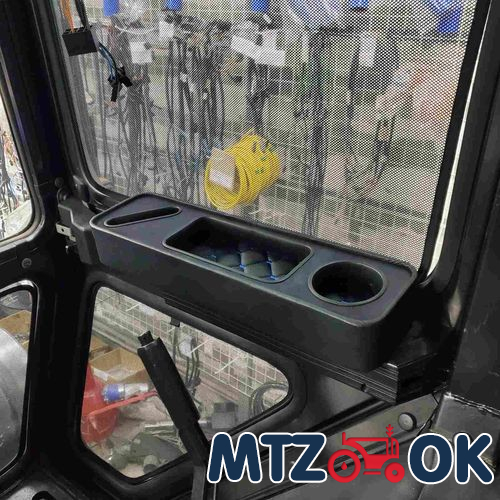 Полочка ручки двери МТЗ УК правая (голая) (пластик) 80-6708600-П Полочка ручки двери МТЗ УК правая (голая) (пластик) 80-6708600-П