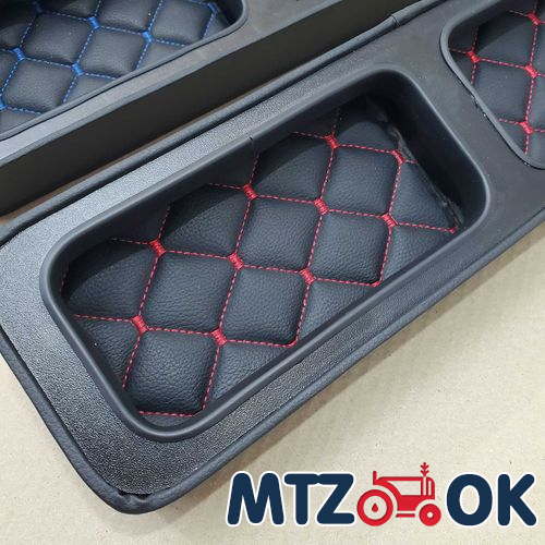 Полочка ручки двери МТЗ УК правая (голая) (пластик) 80-6708600-П Полочка ручки двери МТЗ УК правая (голая) (пластик) 80-6708600-П