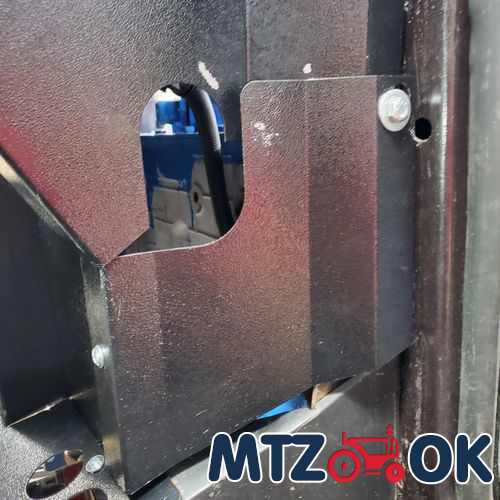 Обшивка торпеды МТЗ УК н/о 4 предмета (металл) (собств. пр-во) к-т Обшивка торпеды МТЗ УК н/о 4 предмета (металл) (собств. пр-во) к-т