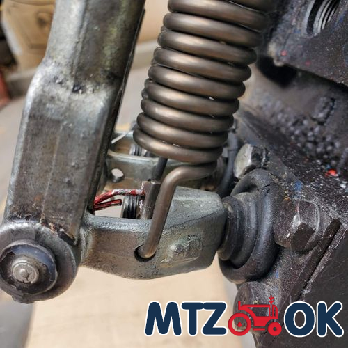 Пружина для рычагов распределителя МТЗ (АНТИШУМ) (к-т. 3шт) 3 и 2мм Пружина для рычагов распределителя МТЗ (АНТИШУМ) (к-т. 3шт) 3 и 2мм