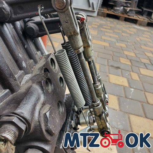 Пружина для рычагов распределителя МТЗ (АНТИШУМ) (к-т. 3шт) 3 и 2мм Пружина для рычагов распределителя МТЗ (АНТИШУМ) (к-т. 3шт) 3 и 2мм