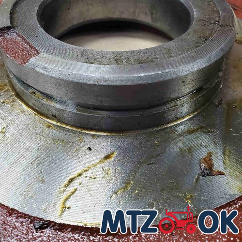 Крышка стакана подшипника МТЗ (пр-во МТЗ) 50-2407059-А Крышка стакана подшипника МТЗ (пр-во МТЗ) 50-2407059-А