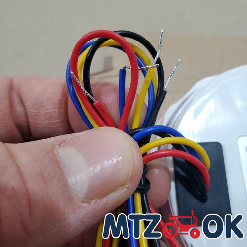 Тахометр электронный 9-32V/4000 оборотов/подсветка 7цветов (Китай) СХ8147В Тахометр электронный 9-32V/4000 оборотов/подсветка 7цветов (Китай) СХ8147В