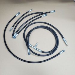 Топливопровод низкого давления 3 штуцера в резине L=2800мм (пр-во Польша) 70-1101345-Б1 Топливопровод низкого давления 3 штуцера в резине L=2800мм (пр-во Польша) 70-1101345-Б1