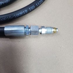 Топливопровод низкого давления 3 штуцера в резине L=2800мм (пр-во Польша) 70-1101345-Б1 Топливопровод низкого давления 3 штуцера в резине L=2800мм (пр-во Польша) 70-1101345-Б1