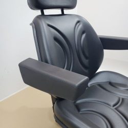 Фиксатор рамки боковой МТЗ УК (для безрамочного стекла) (пр-во SILA) 80-6708960 Фиксатор рамки боковой МТЗ УК (для безрамочного стекла) (пр-во SILA) 80-6708960