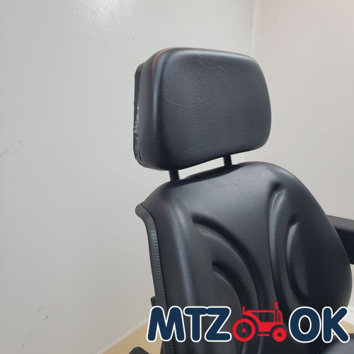 Фиксатор рамки боковой МТЗ УК (для безрамочного стекла) (пр-во SILA) 80-6708960 Фиксатор рамки боковой МТЗ УК (для безрамочного стекла) (пр-во SILA) 80-6708960