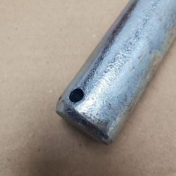 Шкворень вилки поперечины L=13.5см (пр-во Польша) 50-4605079 Шкворень вилки поперечины L=13.5см (пр-во Польша) 50-4605079