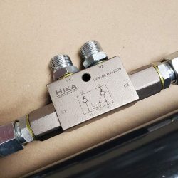 Фара LED квадратна 48W 16 ламп (110х125х20) 10-30V 6000K (узкий радиатор) (Китай) 2950