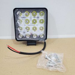 Фара LED квадратна 48W 16 ламп (110х125х20) 10-30V 6000K (узкий радиатор) (Китай) 2950 Фара LED квадратна 48W 16 ламп (110х125х20) 10-30V 6000K (узкий радиатор) (Китай) 2950