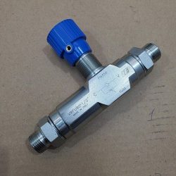 Фара LED квадратна 48W 16 ламп (110х125х20) 10-30V 6000K (узкий радиатор) (Китай) 2950 Фара LED квадратна 48W 16 ламп (110х125х20) 10-30V 6000K (узкий радиатор) (Китай) 2950